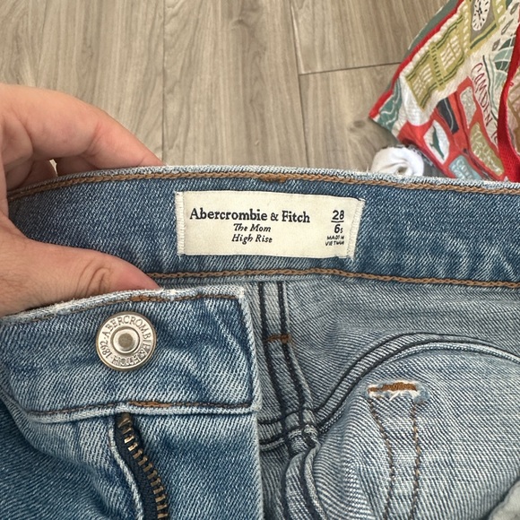 The Mom High Rise - Light Blue - Picture 2 of 5